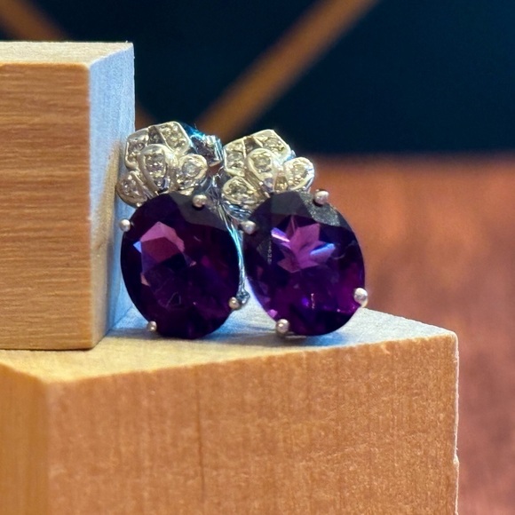 Oval Amethyst Earrings with Diamond Accents in 14k White Gold — Elegant Timeless - Picture 1 of 3